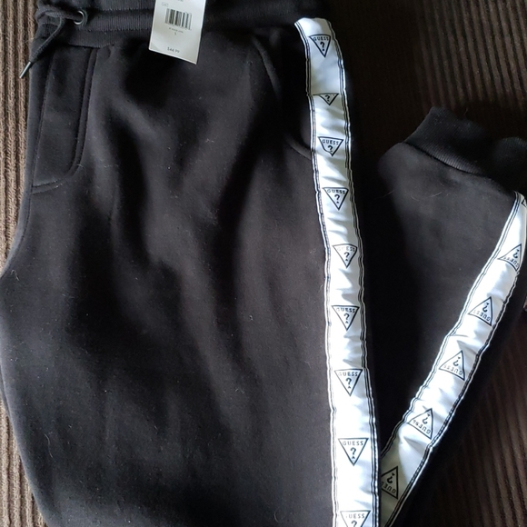 Guess Other - New guess pants size large